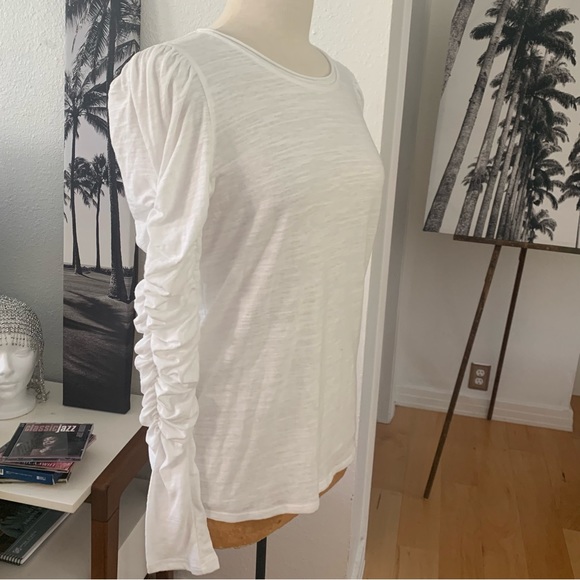 Free People We The Free long sleeved white tee shirt with ruched sleeves - Picture 2 of 9